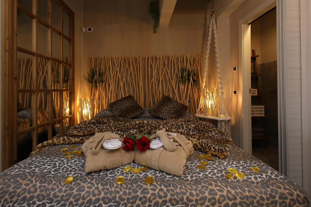 B&B Bellavista Exclusive In Zona Centrale Con Piscina Riscaldata E Jacuzzi Vista Lago Десенцано дел Гарда Екстериор снимка