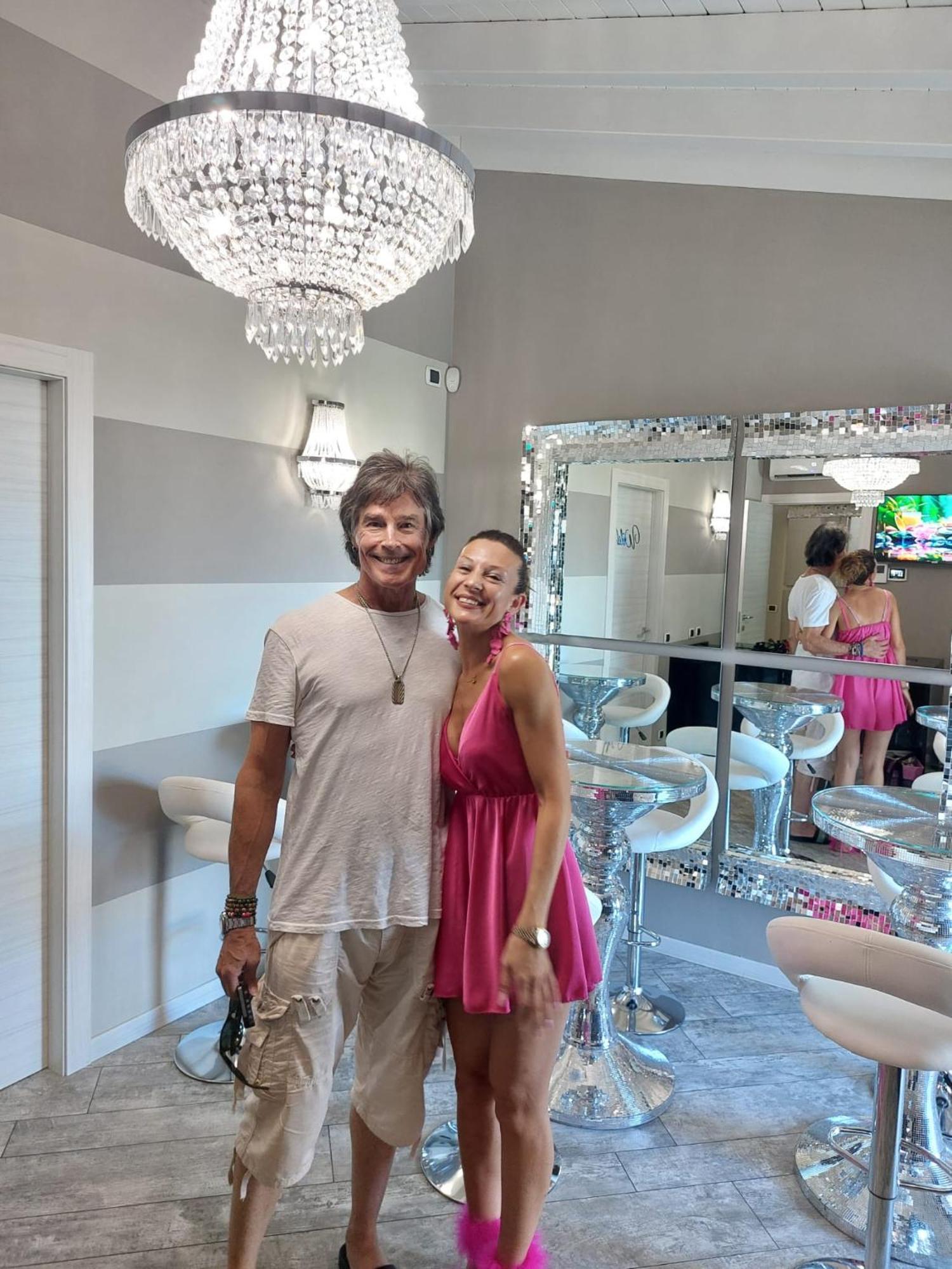 B&B Bellavista Exclusive In Zona Centrale Con Piscina Riscaldata E Jacuzzi Vista Lago Десенцано дел Гарда Екстериор снимка