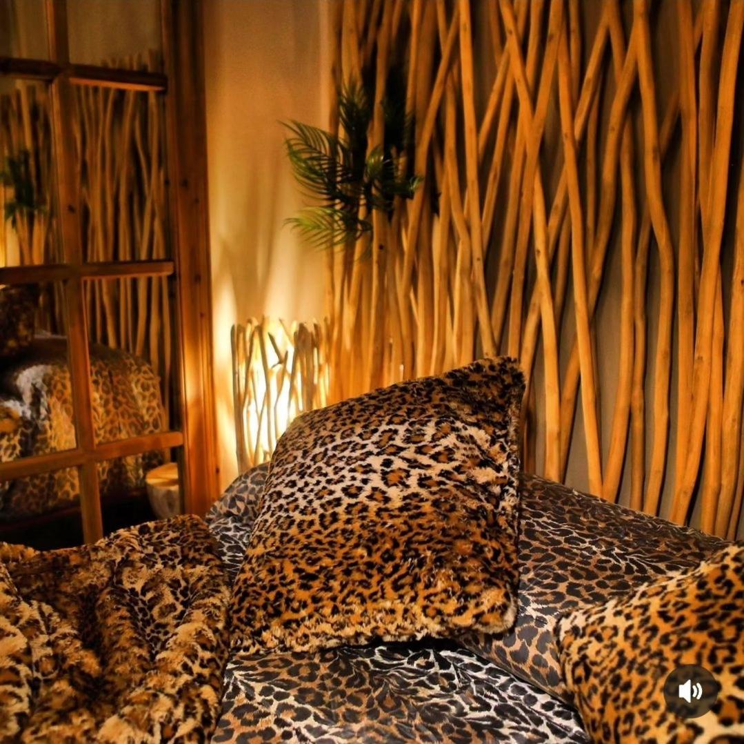 B&B Bellavista Exclusive In Zona Centrale Con Piscina Riscaldata E Jacuzzi Vista Lago Десенцано дел Гарда Екстериор снимка